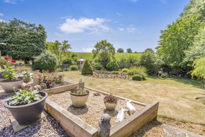 Photo 24- click for photo gallery